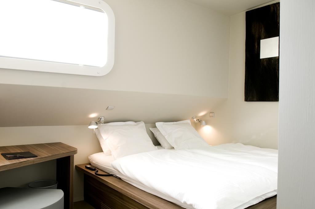 B&B Droomboot Oudenburg Oda fotoğraf