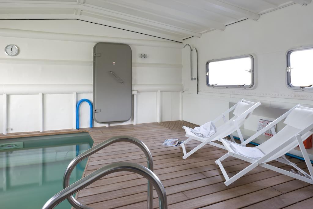 B&B Droomboot Oudenburg Dış mekan fotoğraf