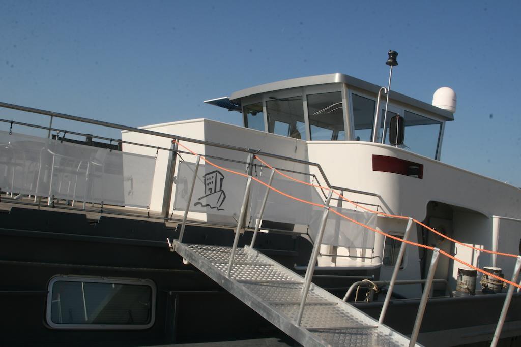 B&B Droomboot Oudenburg Dış mekan fotoğraf